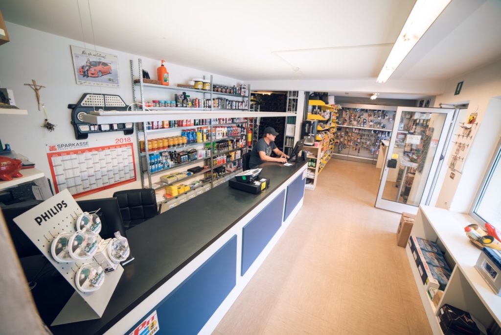 DGL_1337 Ricambi auto svg+xml;charset=utf